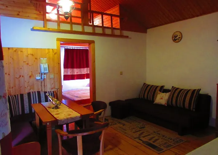 U Vinara Milana, Tatralandia 롯지