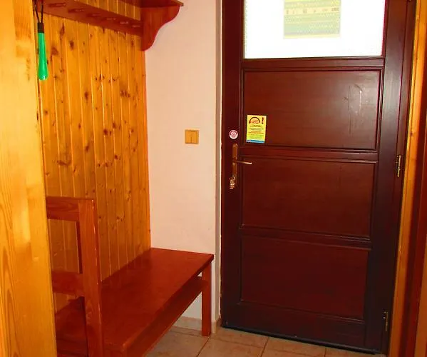 U Vinara Milana, Tatralandia 롯지 *